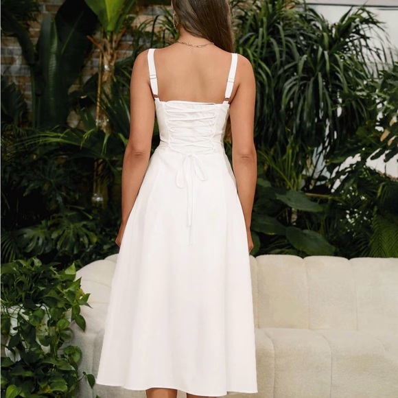 Elegant White Milkmaid Midi Dress with corset - Picture 2 of 5